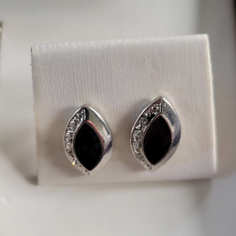 Jewelry Set - Picture 5 of 6